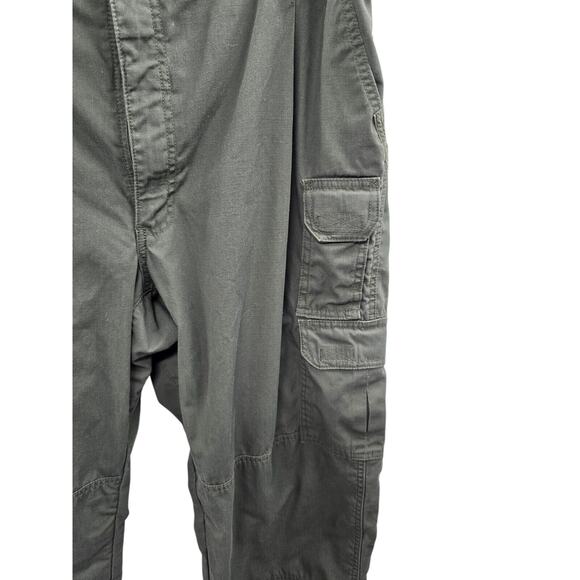 5.11 Tactical Pants 42 x 32 Green Cargo Teflon - Picture 8 of 15